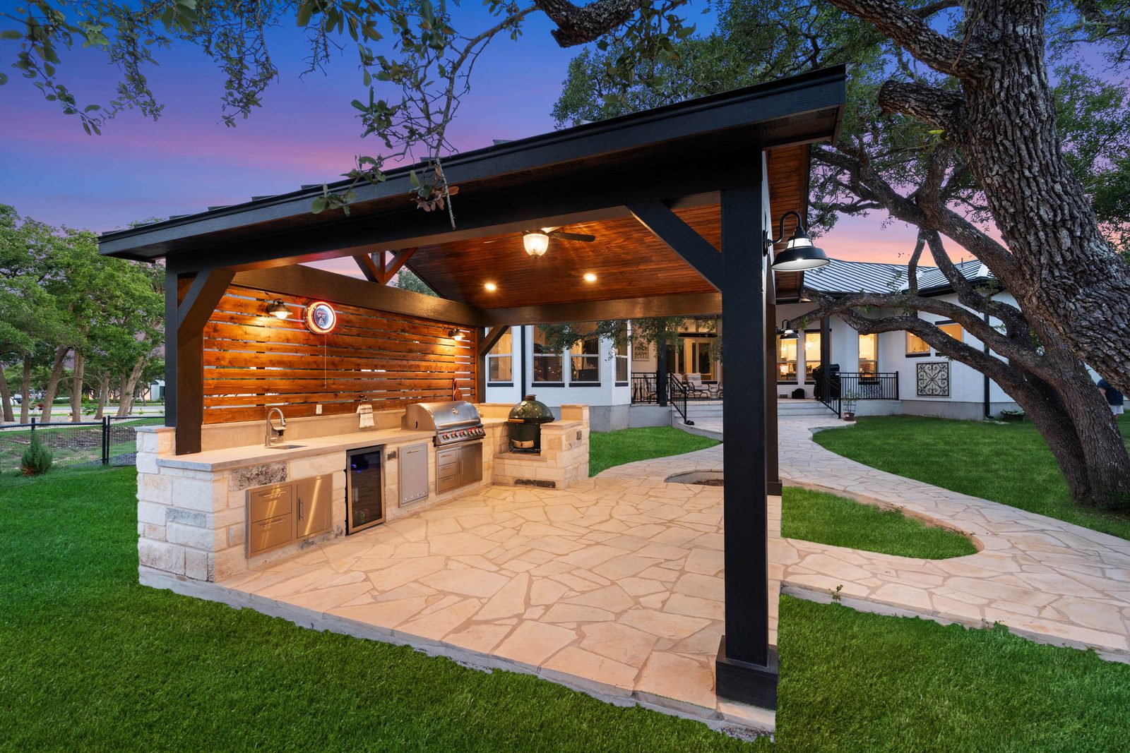 Freestanding pavilion for outdoor entertaining